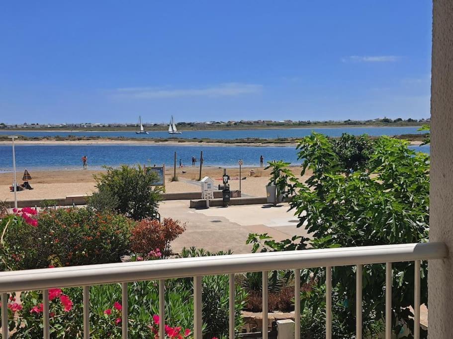 Au Bord De La Plage Du Grazel Gruissan Luaran gambar